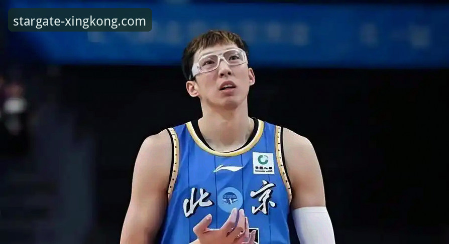 一场跌宕起伏的CBA对决深度评测：从皮特森三分雨到周琦罚球失准